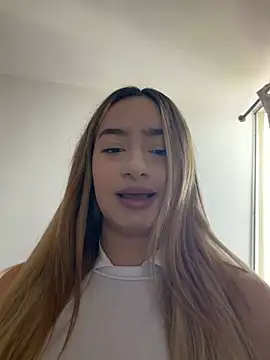 Barbievictoria - Show tits