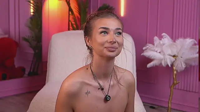 LeylaBunny - slip a finger inside my pussy