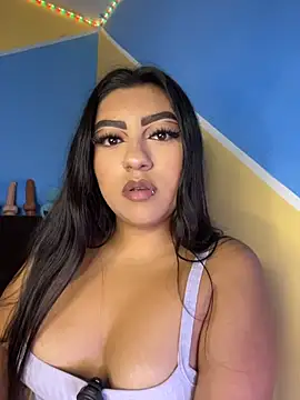 Laulin_TayyyX - Suck me😋👅