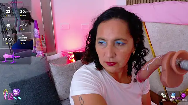 Luna_Naughty1 - ice in my pussy
