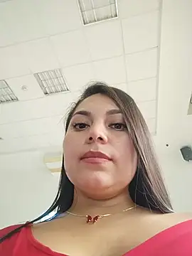 BlueeDiamond - Metida de dedo en el baño de la oficina