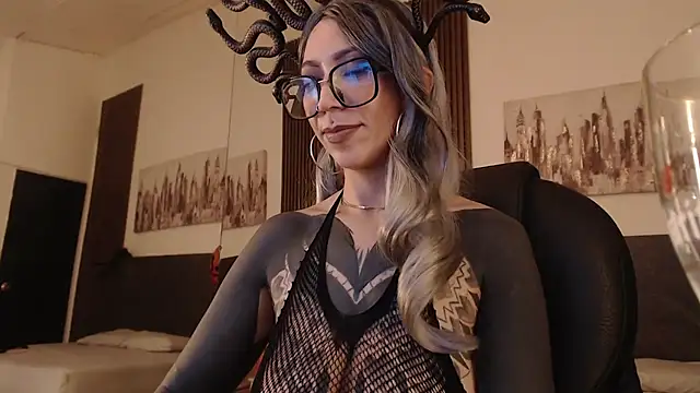 Sam_mansson66 - Play with my bigboobs