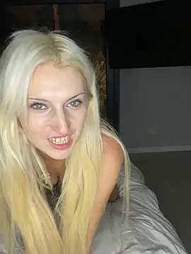MimiLliiyy - Suck on my 2 Fingers like on ur dick 🍌