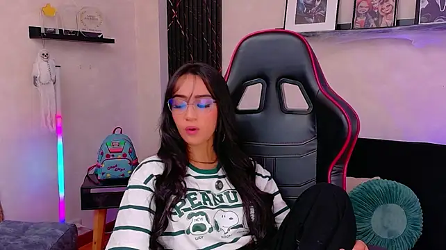 EmmyEvans1 - Hi love