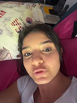 Violeta365 - My pussy very wet and nude