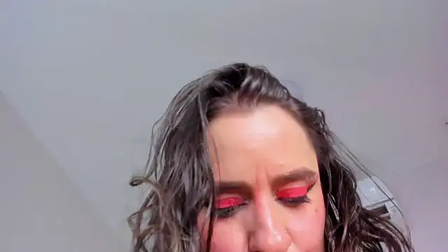 GinnaGrece - vibrant dance control +2min