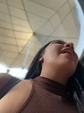Honeyboo_ - I get milk out of my tits and suck