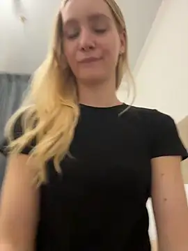 LunaVelvetti - slap my sporty ass