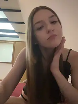 MyCherryKiss - 2 min boobs out 😱💦