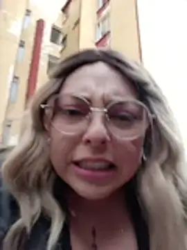 Bela-outdoor - Show From breast milk Risky