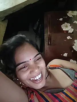Kamini_hat
