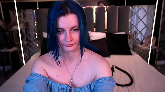 AlisaGracee - topless massage