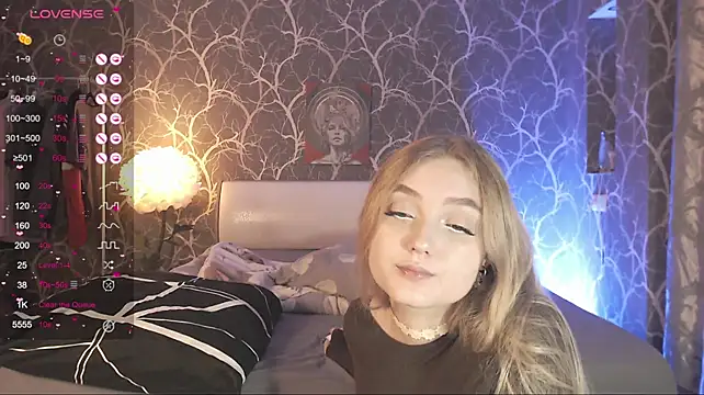 MiaMiaMeow's Live XXX Chat