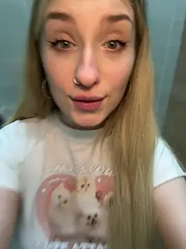 LollyPollly - SLAP+SHAKE ASS IN MANS WC 🍑🍑