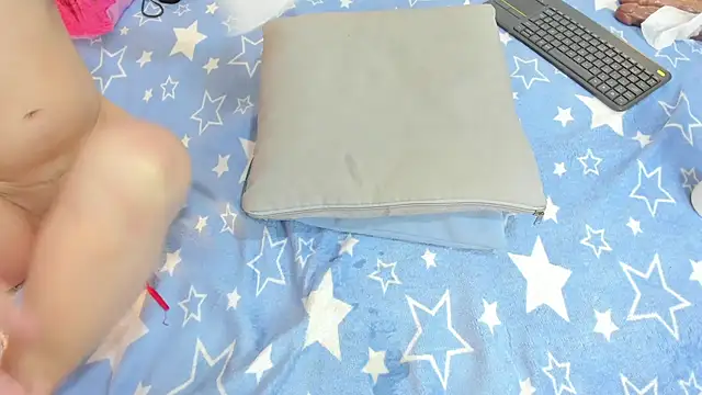 Mask_red_girl - FISTING ASS :)