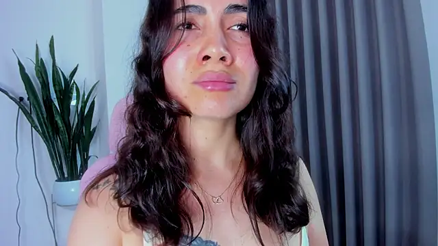 Sara_ospina22 - NAKED AND DANCE