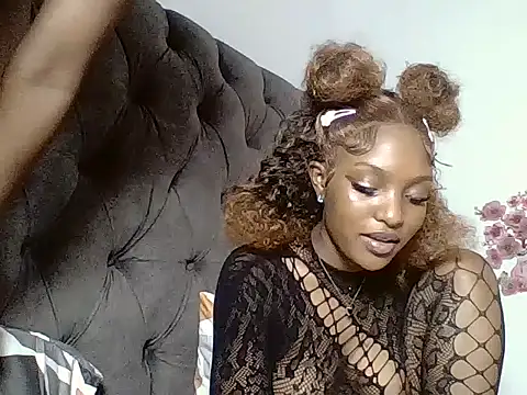 Creamy_diva7 - get strapon