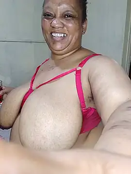BBW123MILF - Kissing