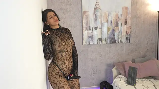 Gia_watsonn - Spanks ass x5