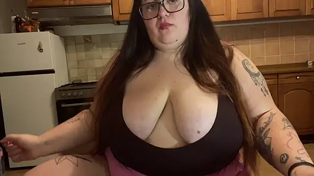 Alealexysbbw - show me your ass naked