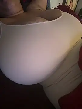 RoxiRedXXX - Shower show