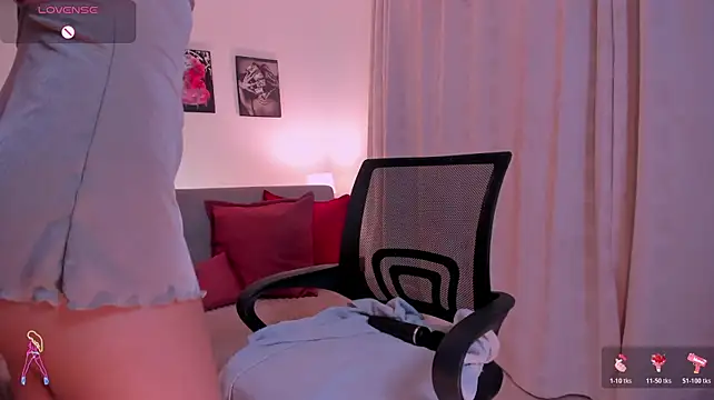Sofiawiliams - Masturbating my pussy until Cumming