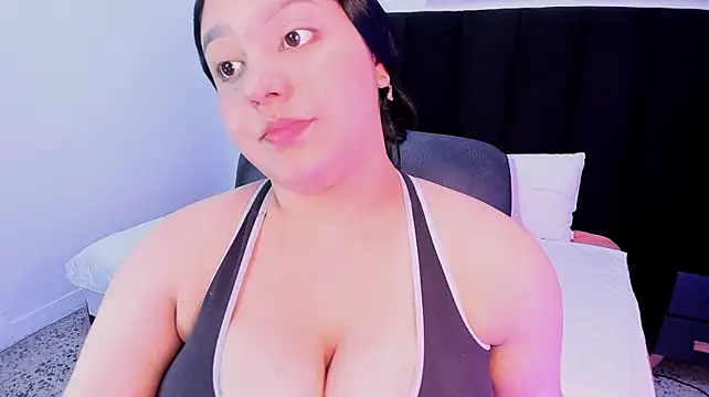 Dullce77 - I make my tits bounce