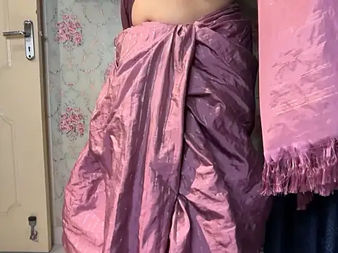Hot_spicey - Pussy fingering full nude with oil
