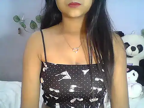 Goldy_02 - boobs oiling