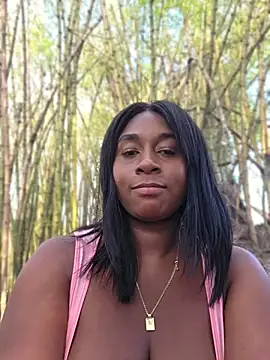 HanaThompson - GREAT SQUIRT IN PUBLICCCCC