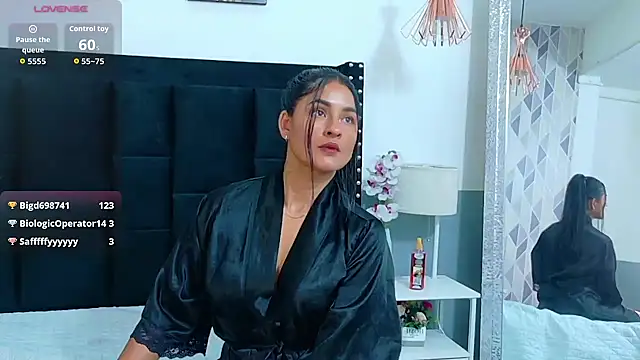 ExoticNativeLatina - DILDO PLAY 🍆