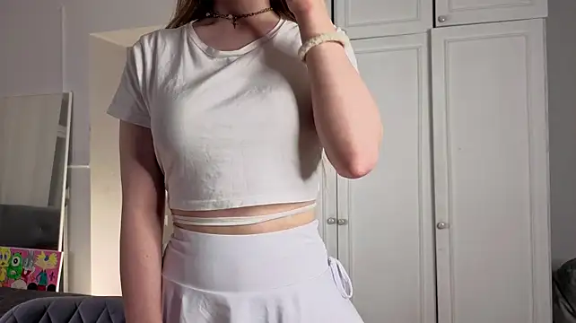 AveryFondell - I want to show you my feet