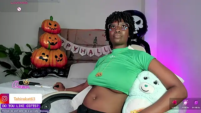 Tahira_21_ - Flash boobs for you