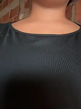 Baby_morena12 - Big squirt in my virgin pussy