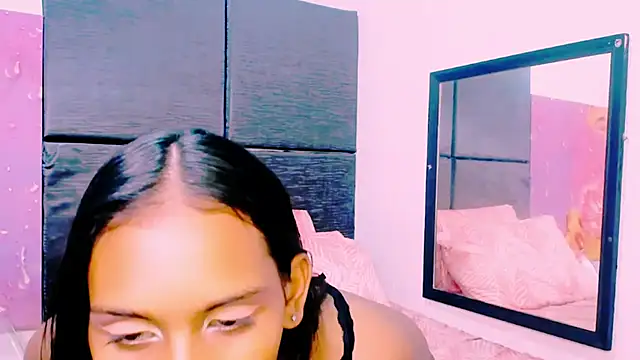 IndianAria - Pussy close up👅🍑🥵