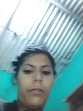 Majo_Ferrer - Playing in the shower