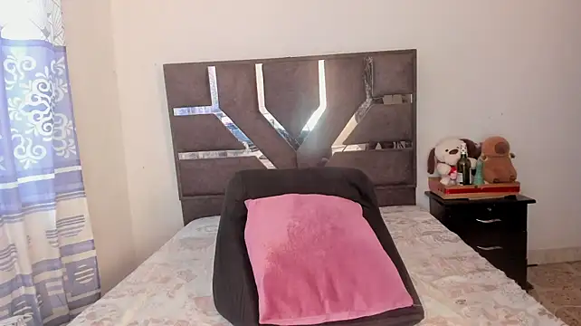 MonicaSchtwarz - fist in my pussy