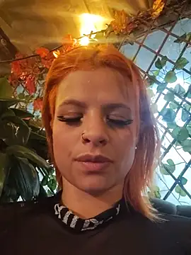 Cataleya_16 - Oil my tits in bar public