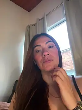 Emmily_d - Topless