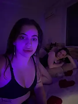 RavenRubyy - One token, one slap on the butt.