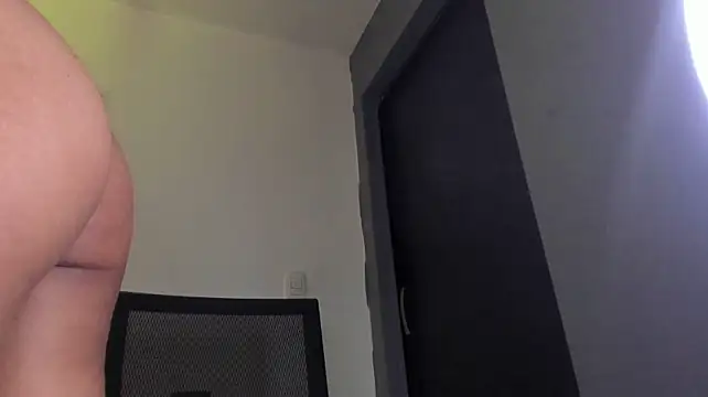ZaraBlazze1 - Ahegao face + Play with dildo (tongue)