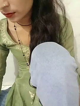 Hot_Riya_999