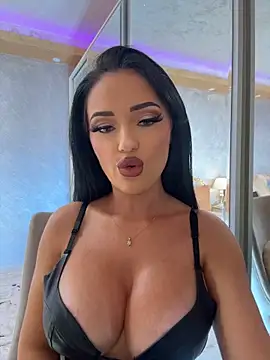 AlessiaExquisit - let me feel your lips on me ! naked!