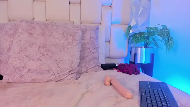 Marie_miller_ - BRA OFF + BLOWJOB