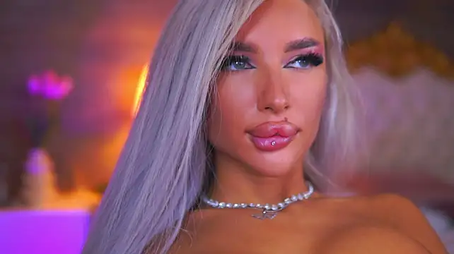 Juicy_Jessye - finger my asshole