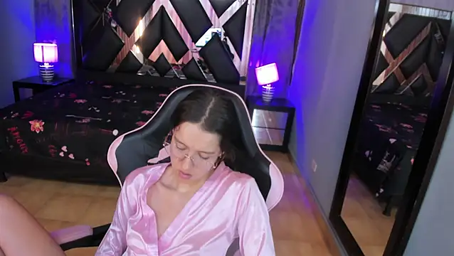 Linda4Petite