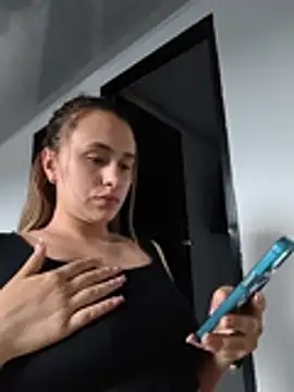 Ariasterliing - play with the dildo in my pussy