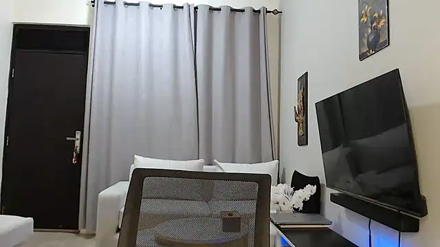 Horny_princes - STRIP TEASE