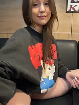 Peachy_Dream - loudly slap my ass in kfc x6 times !!
