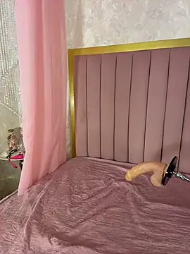Nina_Skyy - DOGGY POSE + ONE FINGER IN ASS 🤎|